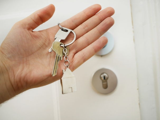 https://JonathanT.StopRentingStartOwning.com